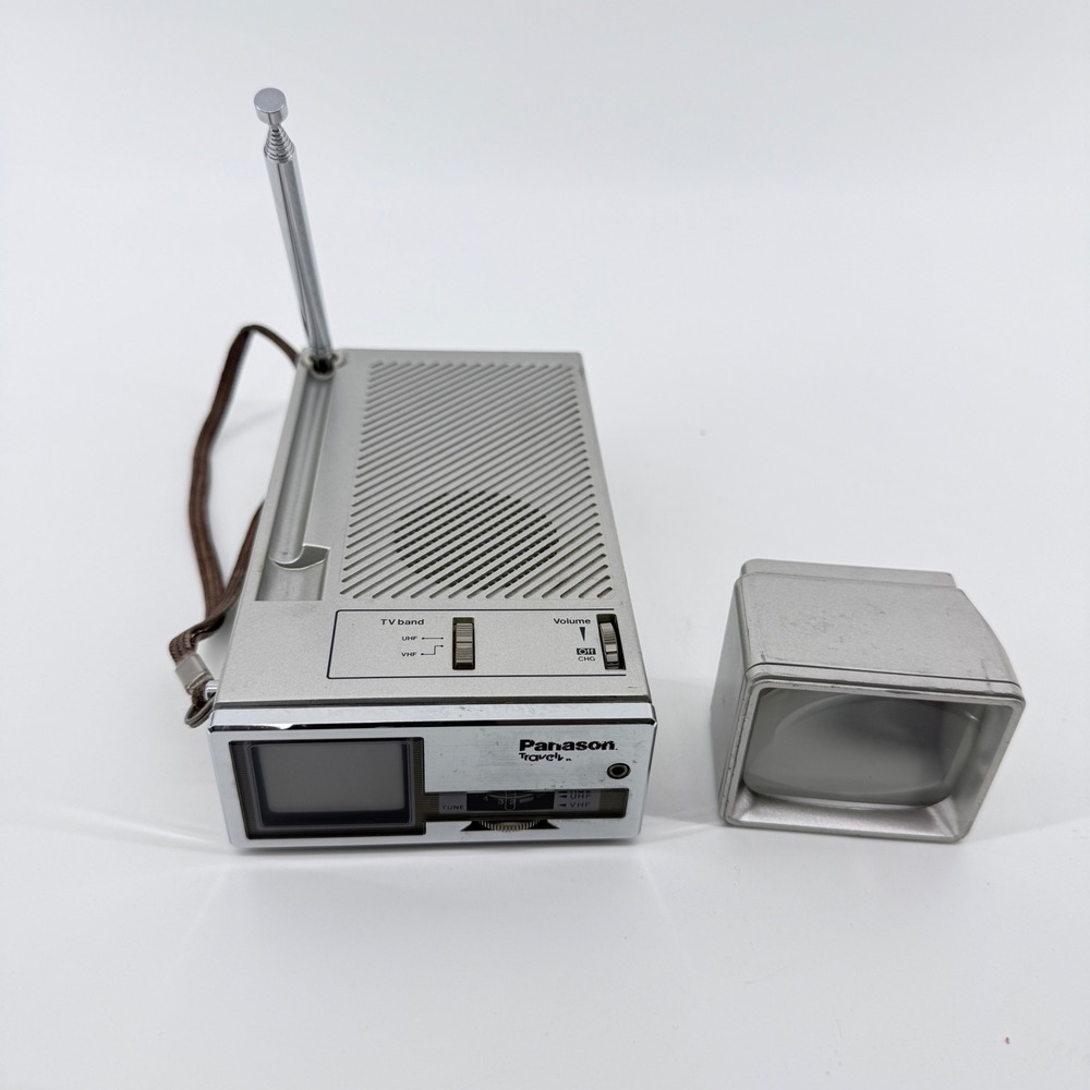 Panasonic Travelvision TR-1010P Portable TV Silver Vintage 1982 CRT Japan Tech